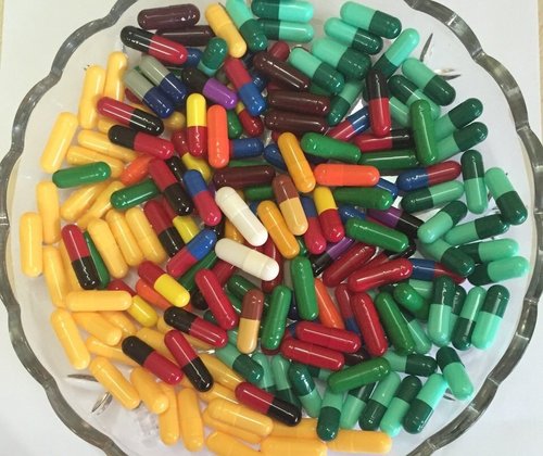 Single Colour Empty Capsules