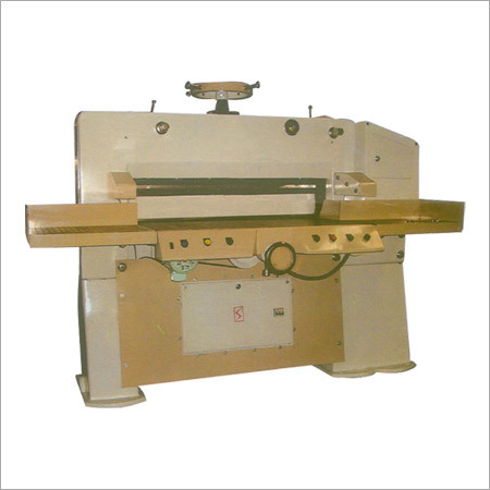 Semi Automatic Paper Cutting