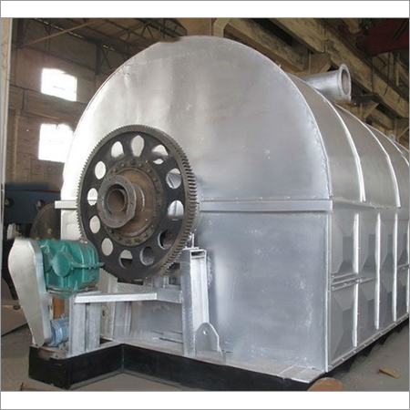 Rubber recycling machine