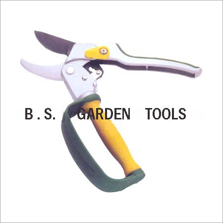 Super Ratchet Pruning Shears - Steel, 20cm Overall Length | Ratchet Action, Corrosion Resistant, Ergonomic Handle