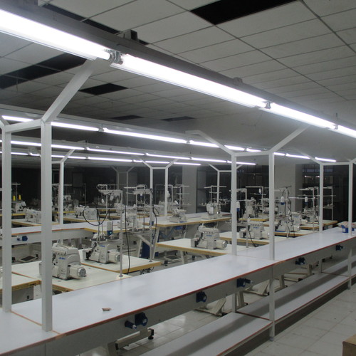 BusBar Line Production Table with Lighting Fixture