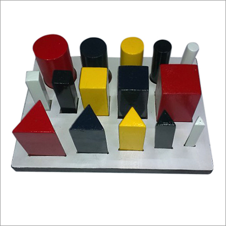 MULTI SHAPE PEG BOARD