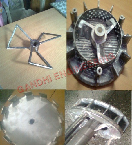 MATERIAL MIXING BLADE