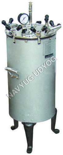 Autoclave (Verticle)