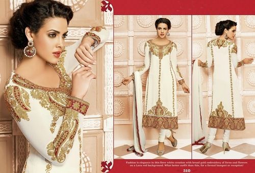 Elegent White Embroidered Salwar Kameez