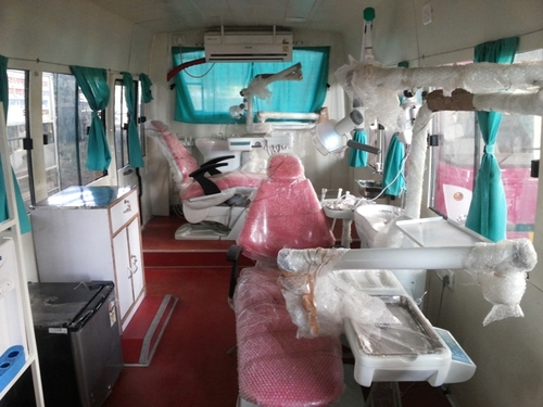 Dental Van On  Force Tempo Travller