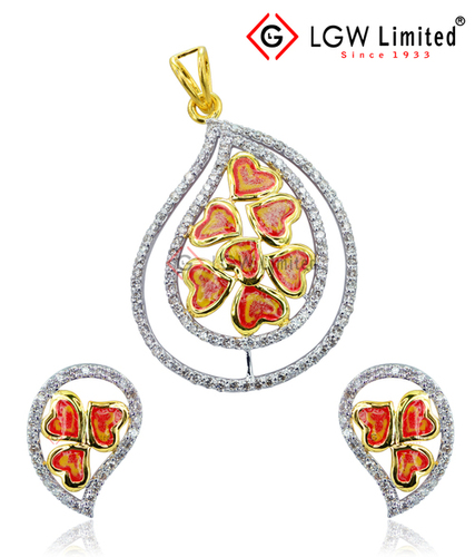 Fancy Diamond pendent set