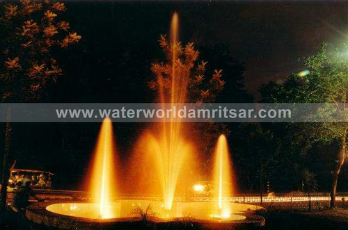 FLOATING FOUNTAINS WITH LIGHT EFFECTS