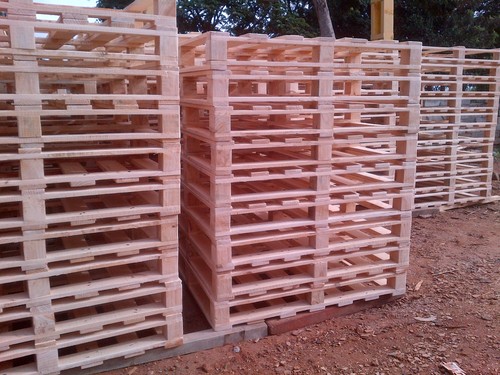 Water Resistant Wood Pallets