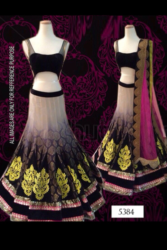 Anarkali Suit - Cotton Fabric, Semi Stitch Size: S, M, L, XL, XS, XXL, XXXL | Black Color, Fancy Embroidery, Sleeveless Design, Suitable for All Seasons