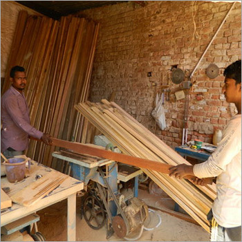 Thick Wooden Margins