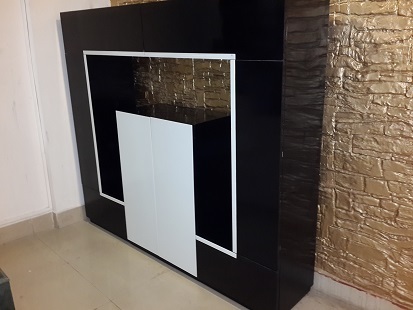 Beautiful Crockery Cabinet