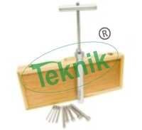 Proctor Needle Spring Type - Spring-loaded Plunger With 0 To 40 Kg Calibration | Includes Multiple Needle Points And Wooden Carrying Case