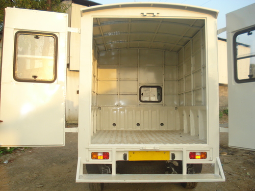 Eicher 10.80 container Van