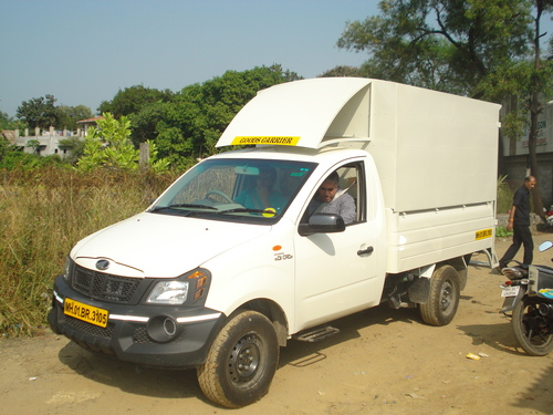 TATA 709- Container Van