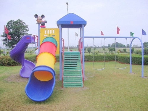 Outdoor Multiplay Station
