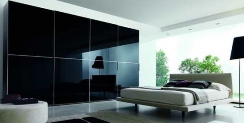 Wardrobe with profile