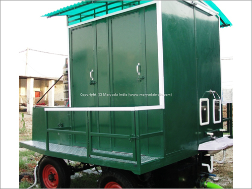 4 Seater Mobile Toilets