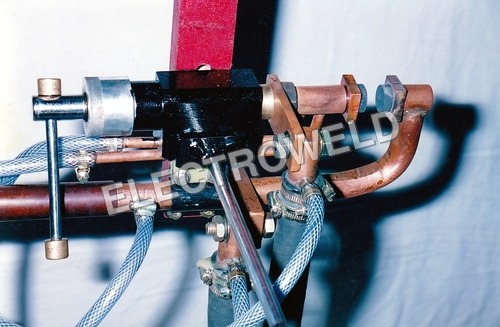 HAND HELD BRAZING GUN WITH SEPERATE TRANSFORMER