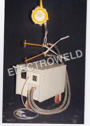 HAND OPERATED SCIZZOR TYPE SPOT WELDER
