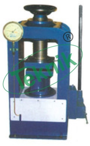 Hand Operated Compression Testing Machine