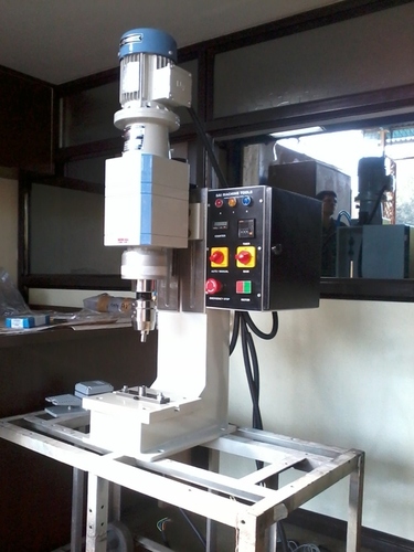 Regular Riveting Machine