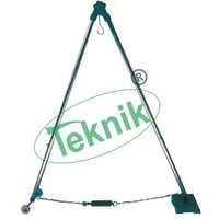 Jointed Roof Truss On Wheels