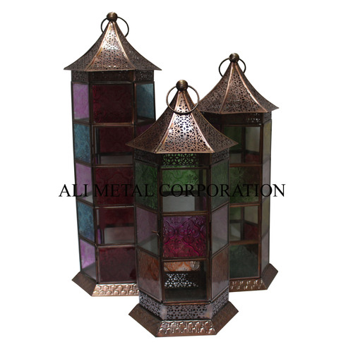 MOROCCAN LANTERN WITH COLORFUL GLASS