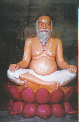 Gurudev Statue