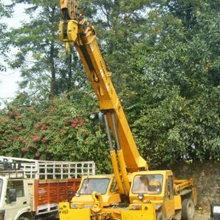 14 Ton Crane