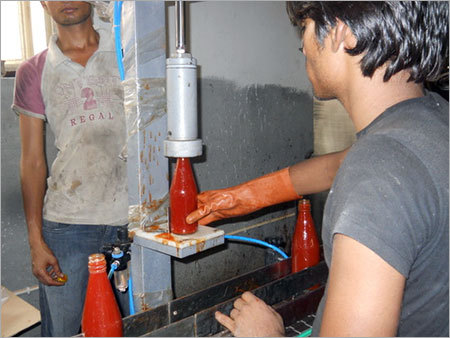 Crown Cap Sealing Machine