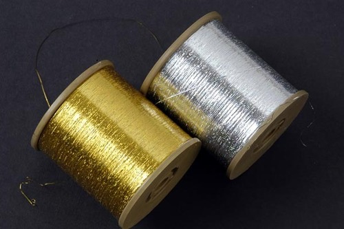Holographic Thread
