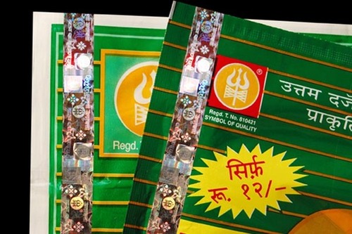Holographic Strips on Agarbatti Packet