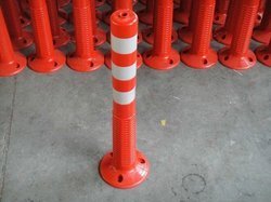 Flexible Delineator