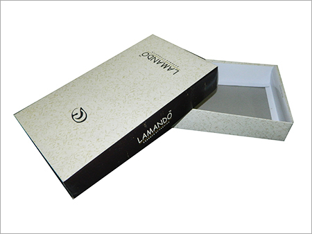 Corrugated Garment Boxes