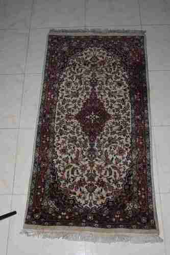 Hand Knotted Carpets