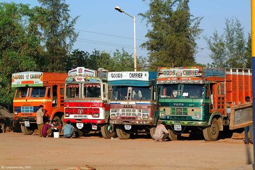 Transportation 9 to 100 tons Trucks