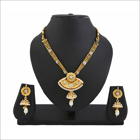 Gold Plated Pendant Earrings Set 447