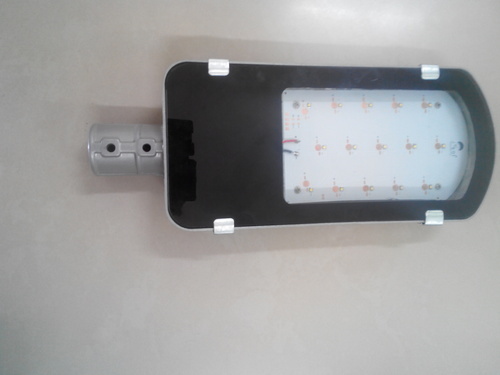 18 WATT SOLAR LED LUMINARY