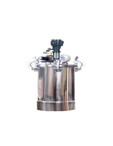 Pressure Feed Paint Tank S S With Pneumatic Stirrer - Attributes: Rust Proof