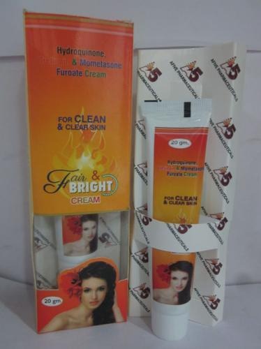 Hydroquinone & Mometasone Furote Cream