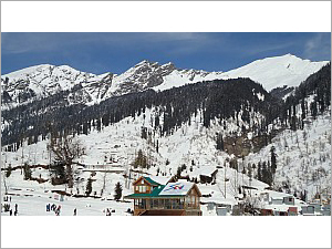 Manali Honeymoon Tour Package