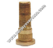 REAR HUB STUD