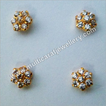 Gold Nose Pin