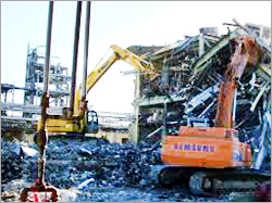 Dismantling Contractor Service By SRI VAARI ESTATES