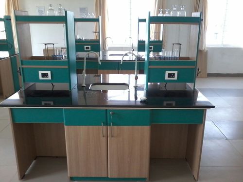 Chemistry Lab table