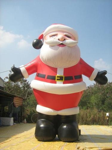 Santa Giant