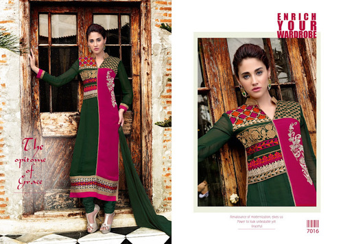 ENRICH YOUR WARDROBE DESIGNER SUITS FOR ALL