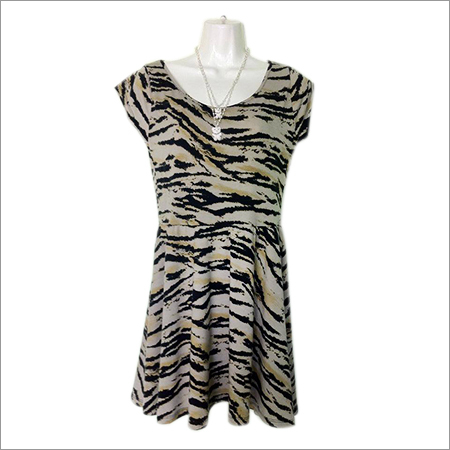 Ladies Sleeveless Tops