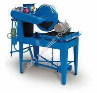 CONCRETE CUTTING MACHINE